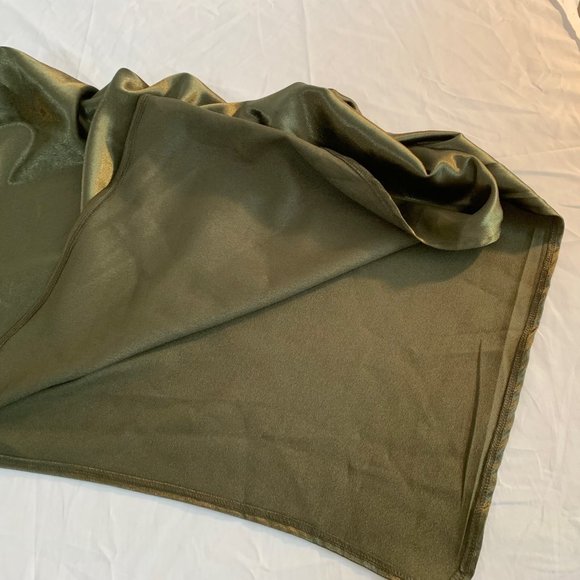 NWT PrettyLittleThing Khaiki Satin Ruched Side Split Leg Maxi Size 4 - Picture 6 of 14